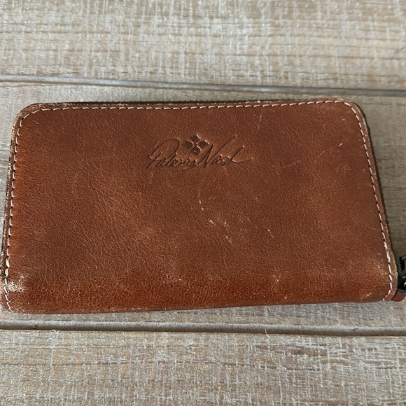 Patricia Nash Wallet - Picture 4 of 5